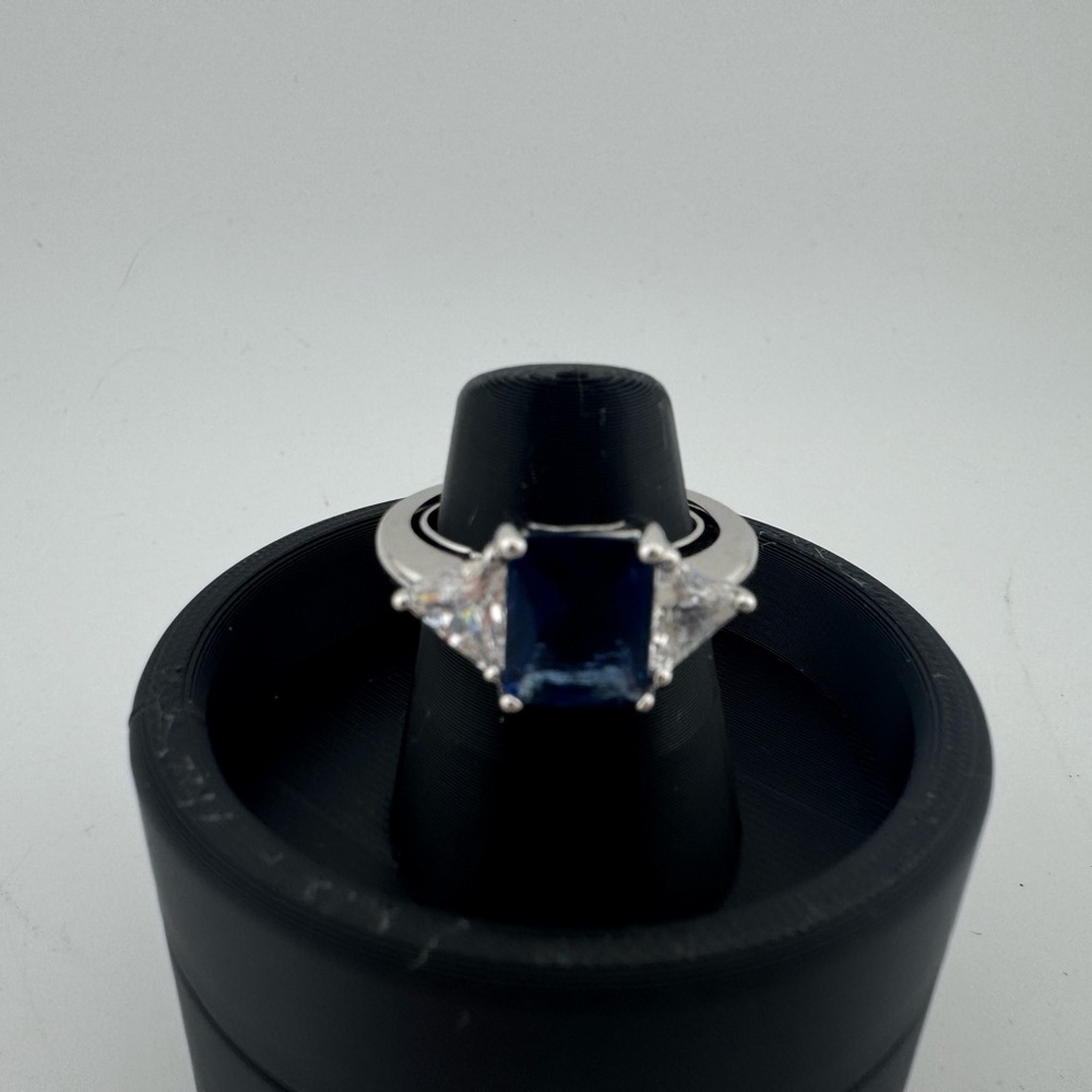 Avon Blue and Clear Stone Ring‎ Sz 11 With Sizer and box